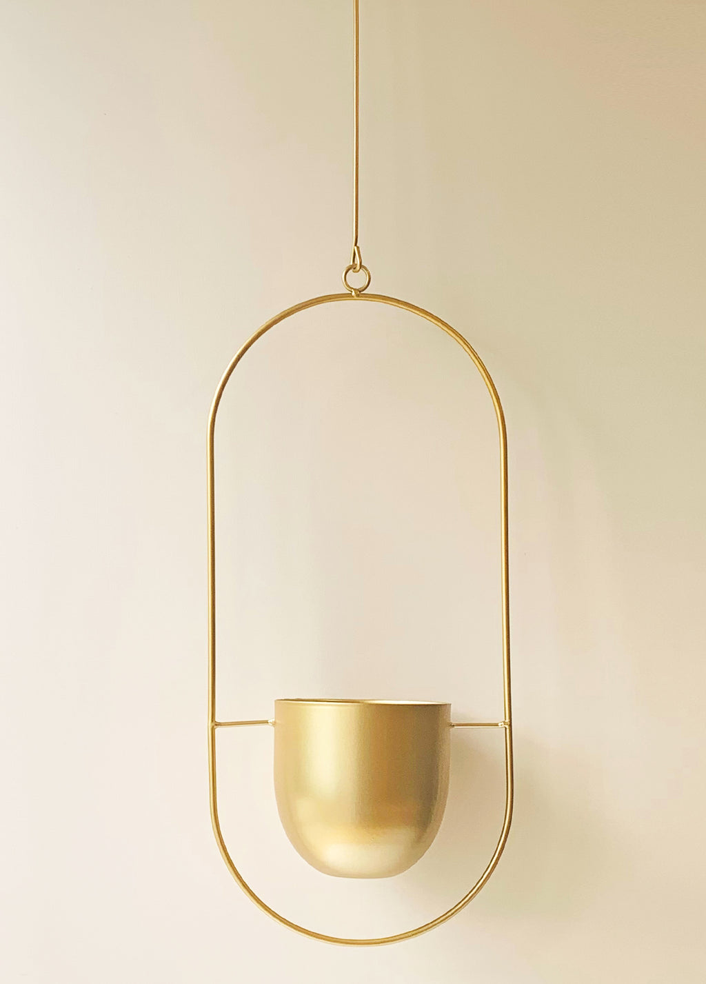 Dexter Oval Hanger - Gold